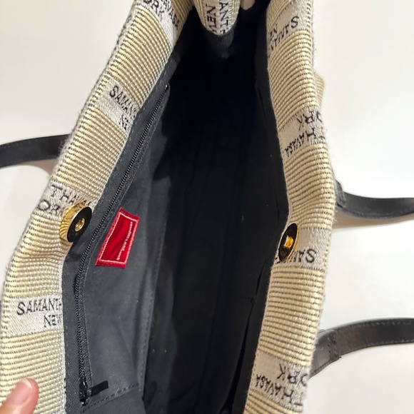 Samantha Thavasa New York Hand Bag - Picture 7 of 11